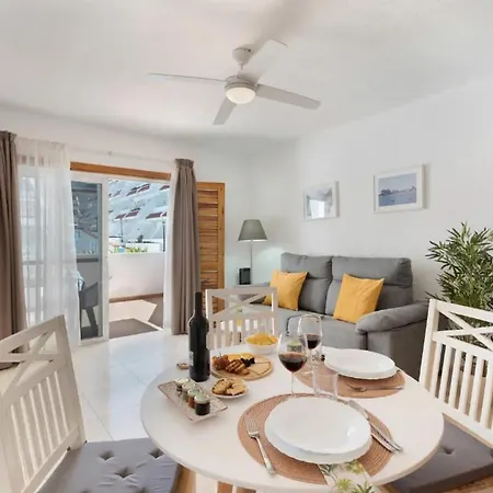 Happiness Corner Floritas *