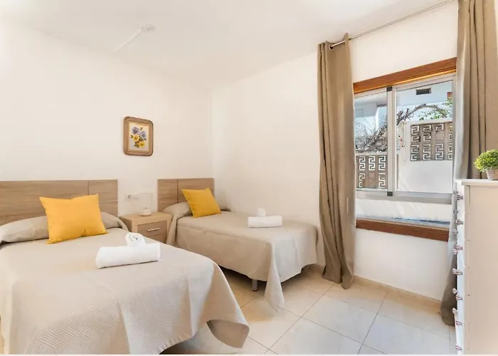 Happiness Corner Floritas * Playa de las Américas